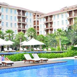 プールを囲むように「コ」の字形で建てられているホテルの部屋数は200/ヴィンパールラグジュアリーダナン