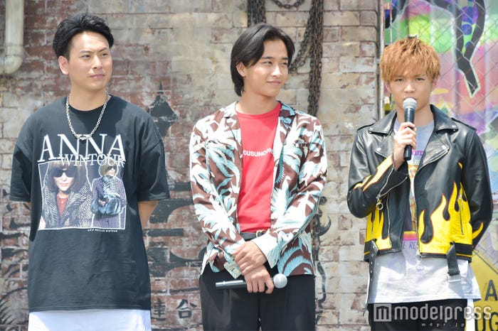 山下健二郎、佐藤寛太、佐藤大樹(C)モデルプレス