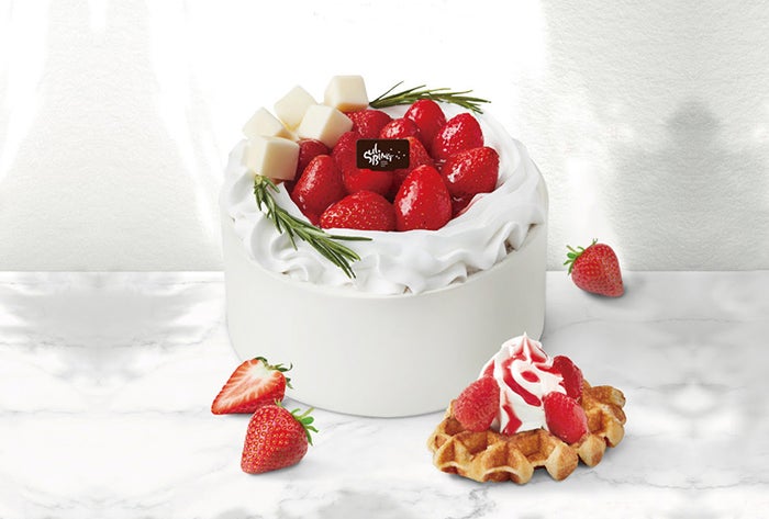 雲の上のいちごソルビン(1,500円:税込)、いちごワッフル(480円:税込)※イートインのみ