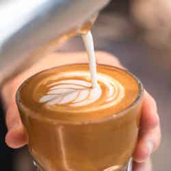 デカフェ エスプレッソ※全てのエスプレッソドリンクを追加料金なしでデカフェに変更することが可能/提供画像