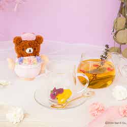 チャイロイコグマのフラワーティー税込890円/提供画像