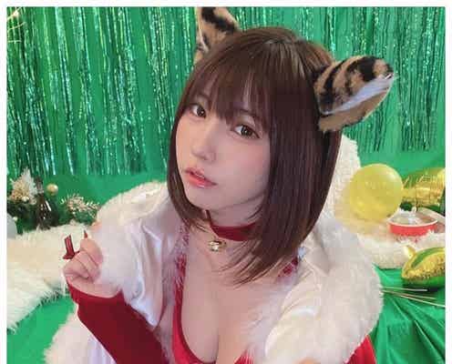 えなこ、美バスト&SEXY網タイツ姿でファン悩殺“トラサンタ”に変身
