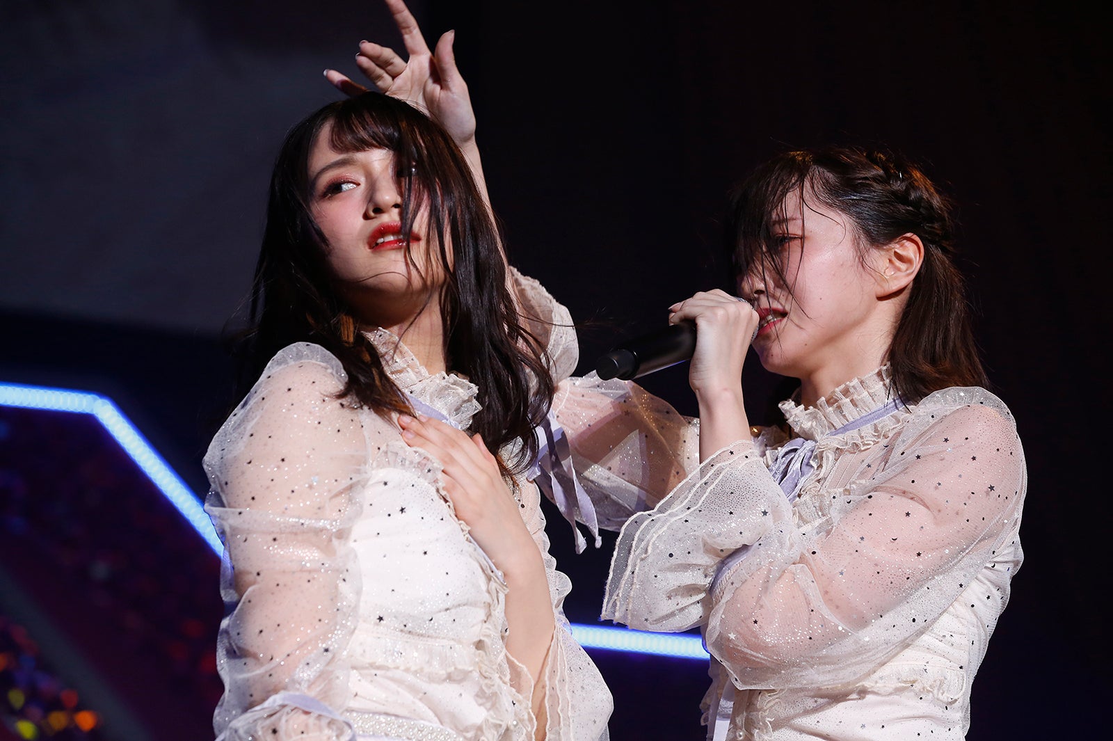 =LOVE（提供写真）