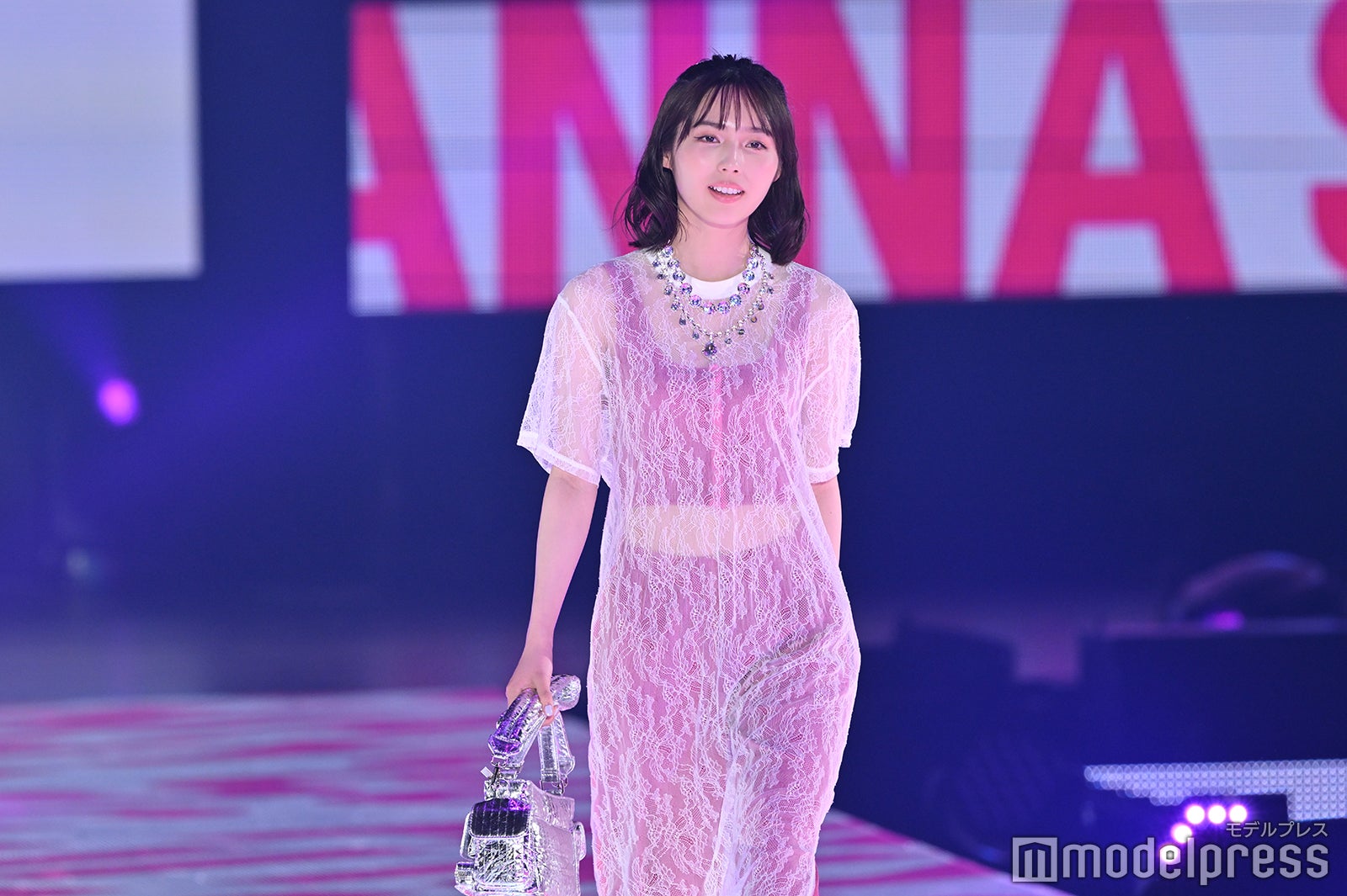 （C）モデルプレス