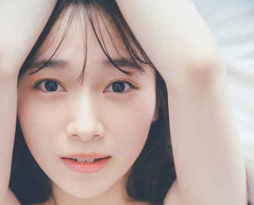 櫻坂46守屋麗奈、繊細レースランジェリー姿 1st写真集「笑顔のグー、チョキ、パー」ポストカード公開