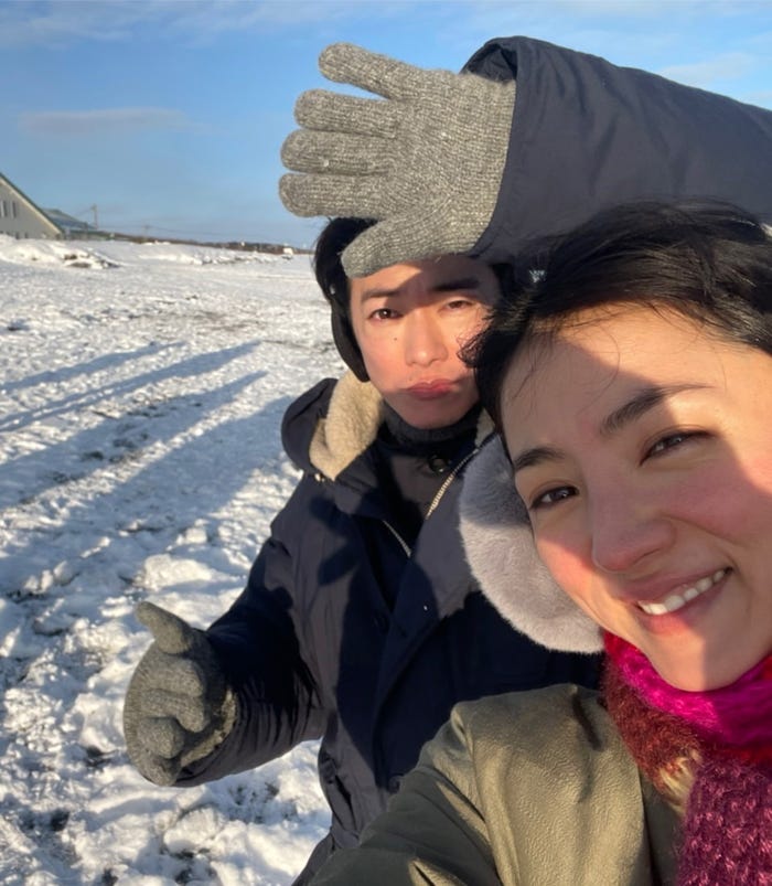 佐藤健、満島ひかり/メイキング写真(C)Netflix