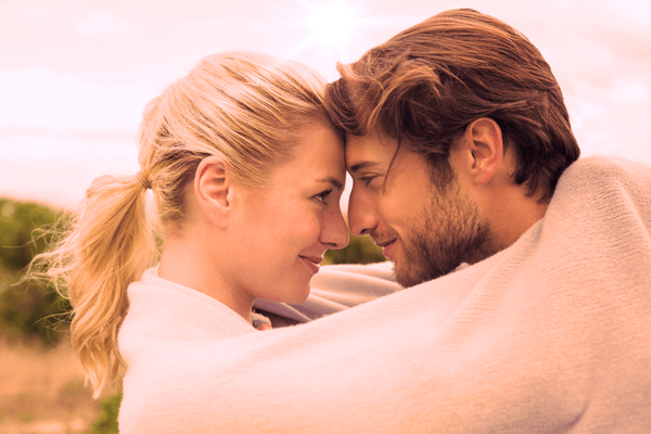 愛しているからこそ 彼女大好きな 彼氏がやりがちな事 4選 モデルプレス