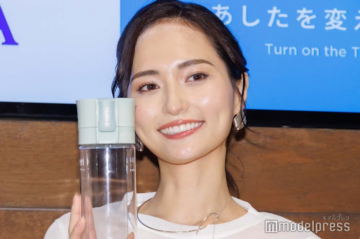 山賀琴子(C)モデルプレス