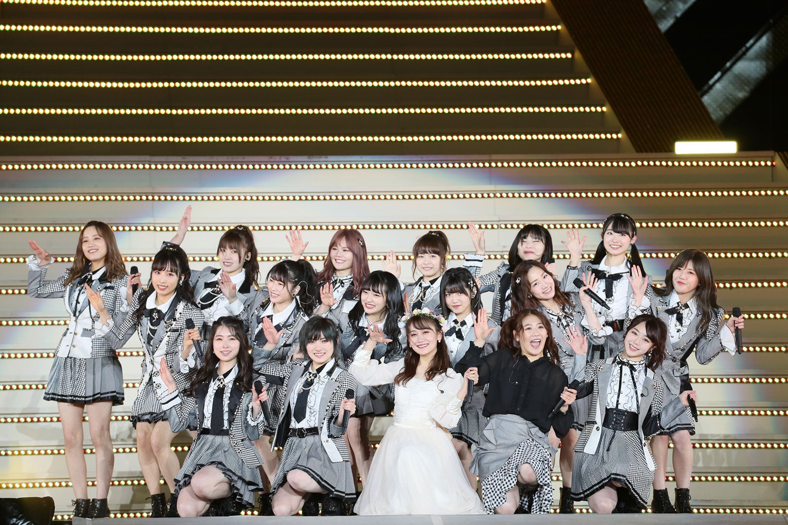 「AKB48グループ春のLIVEフェスin横浜スタジアム」（C）AKS