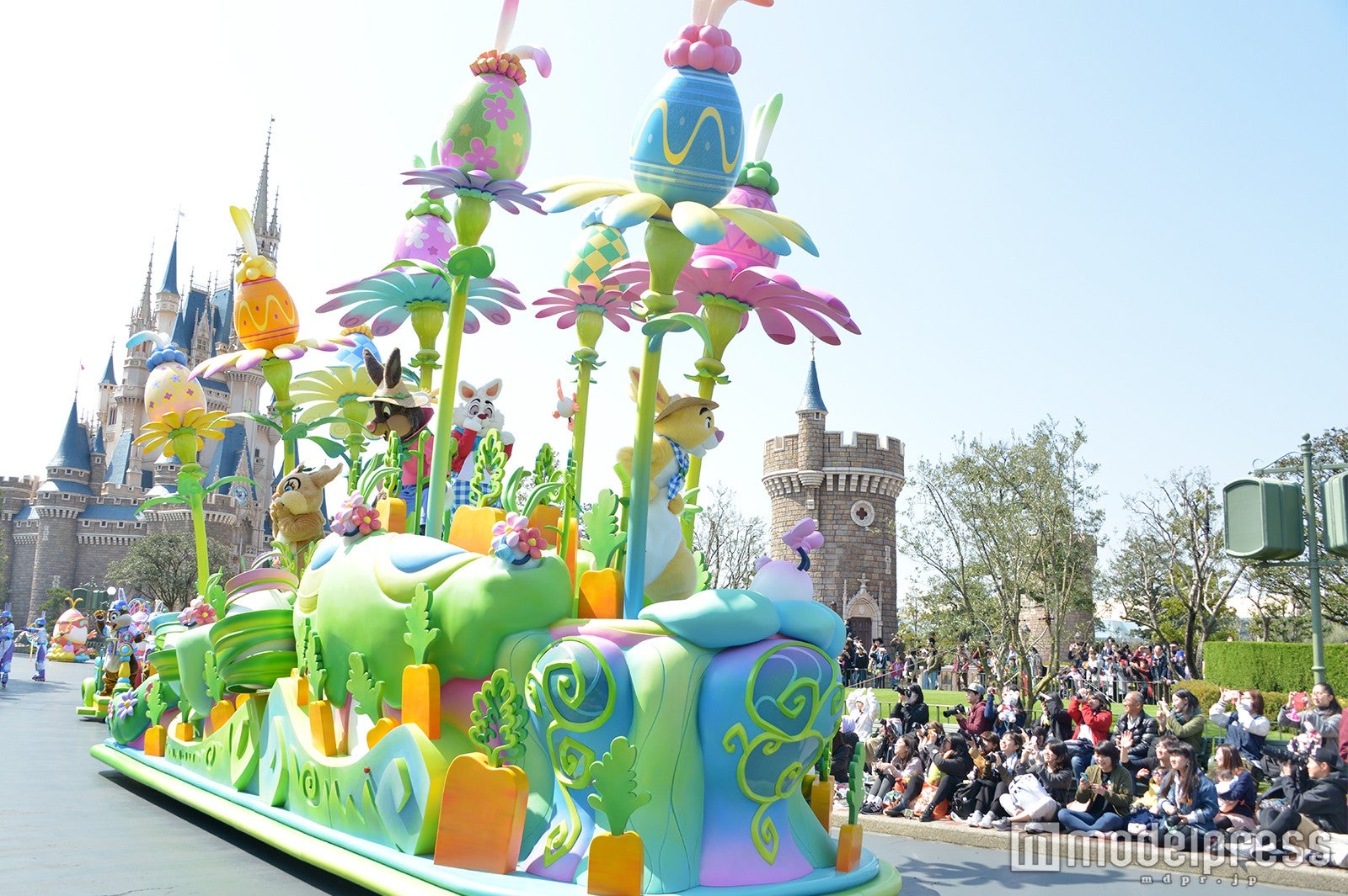 新パレード「うさたま大脱走！」（C）モデルプレス