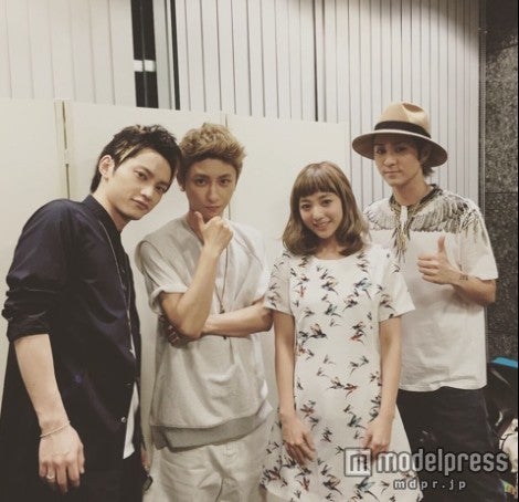 “AAA状態”／画像提供：avex