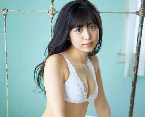吉田莉桜、美バスト開放