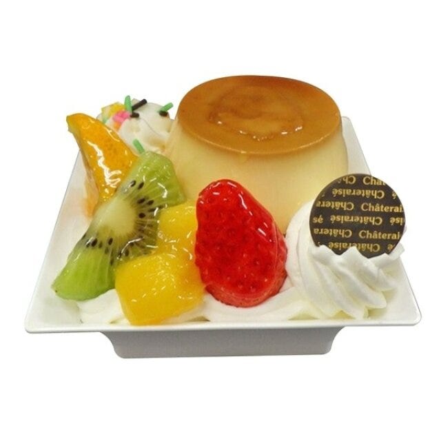 シャトレーゼ　苺とフルーツのうみたて卵プリンアラモード