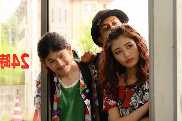 松永拓野、モクタール、水谷果穂/「凪のお暇」(C)TBS