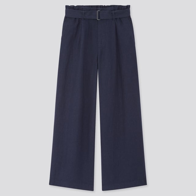 ネイビーのワイドパンツ