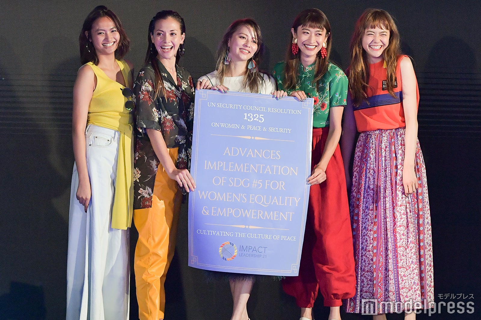 香川沙耶、土屋アンナ、香里奈、山田優、松井愛莉（C）モデルプレス