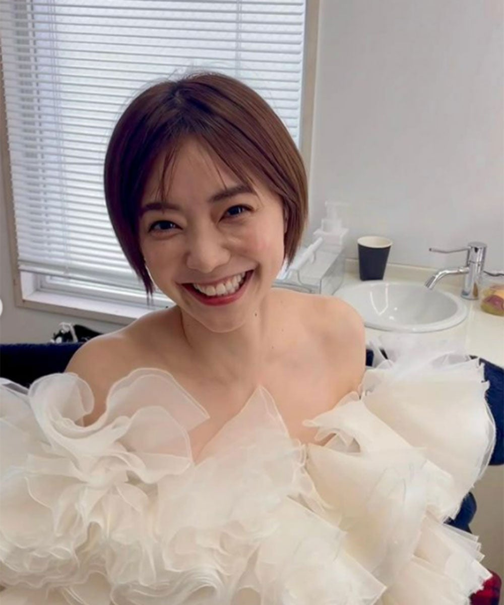 倉科カナ、誕生日にウエディングドレス姿披露「可愛すぎる」「とってもお似合い」とファンから祝福の声