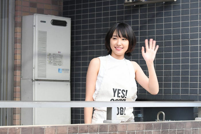 新垣結衣「逃げるは恥だが役に立つ」第1話・場面カット(C)TBS