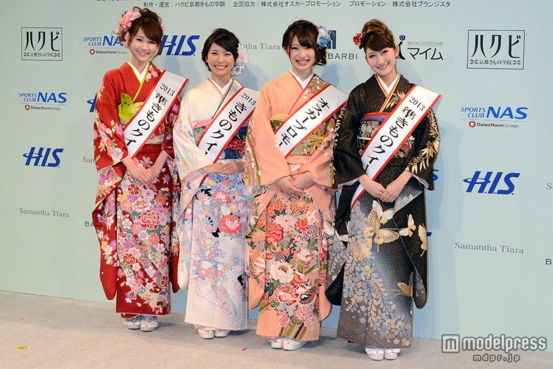 左から手塚梨加さん・臼井千晶さん・鎌田夢乃さん・星野玲奈さん