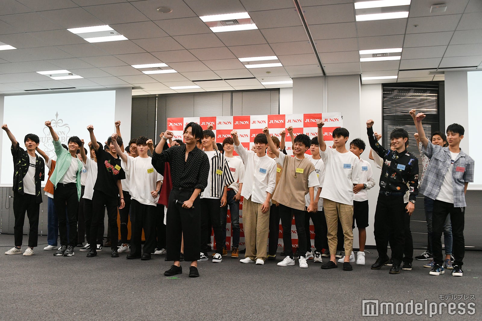 小池徹平とベスト30 （C）モデルプレス