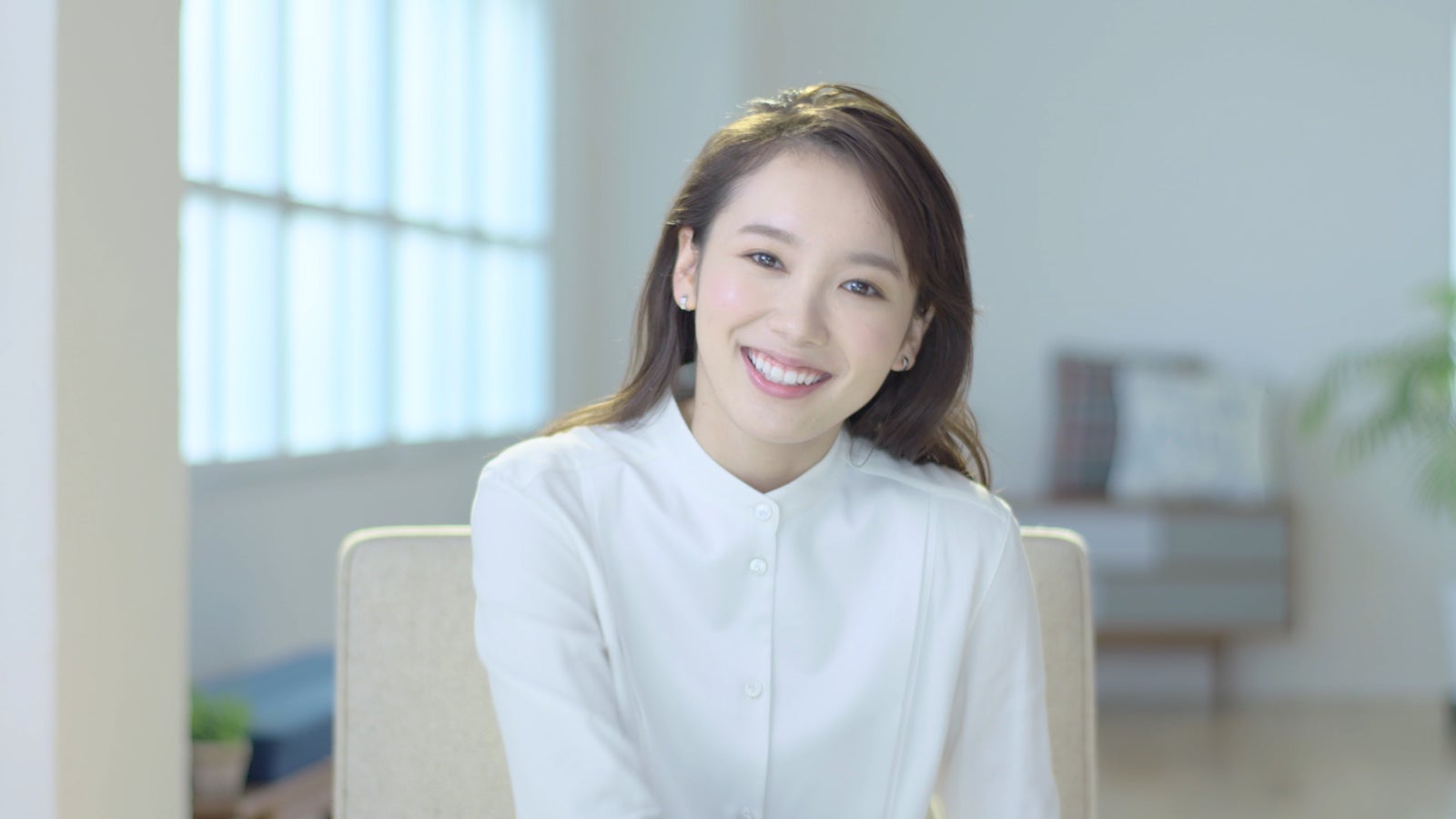 飯豊まりえ／メイク動画・インタビューより（提供写真）