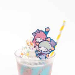 キキ&ララのマーブルスムージー 951円(税込)(C)’76,’16 SANRIO(L)