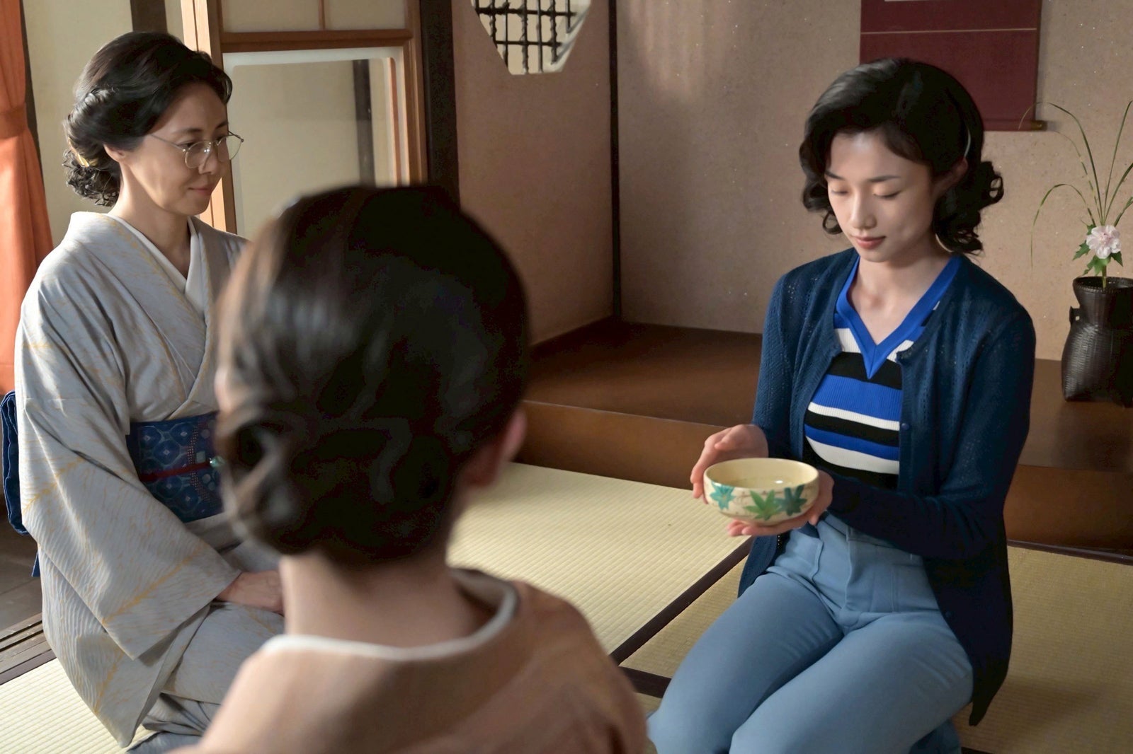 松嶋菜々子、河合優実「あんぱん」第116話（C）NHK