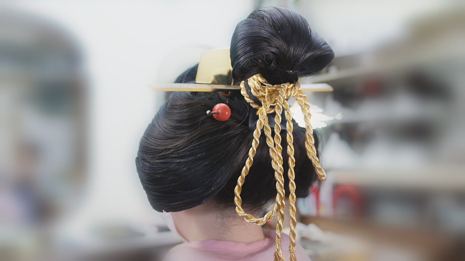 「結髪師」より（C）NHK