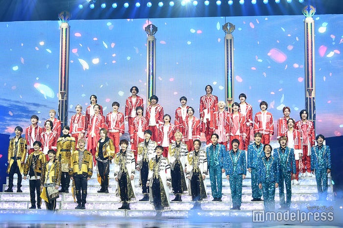 個性溢れる衣装着こなしステージで熱唱する(上段)少年忍者(左)7 MEN 侍(中央)HiHi Jets(右)美 少年/「Act ONE」ゲネプロの様子(C)モデルプレス