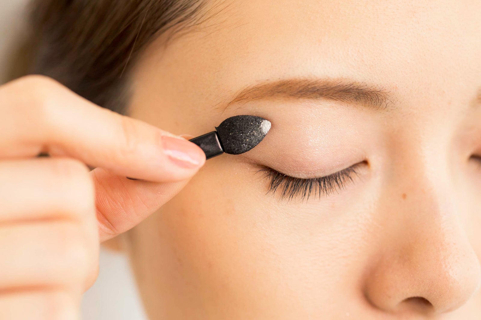 白石麻衣が実践！簡単ジュエリーメイク／画像提供：主婦の友社