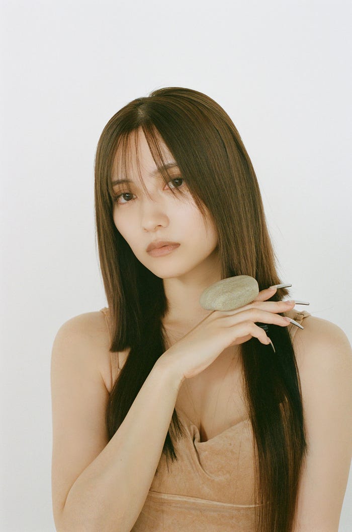 桃月なしこ(C)NYLON JAPAN