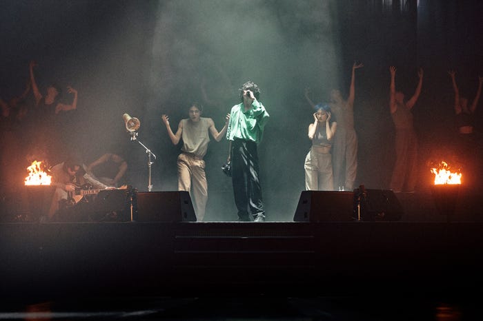 米津玄師/「米津玄師 2022 TOUR/変身」の様子(C)太田好治/立脇卓/横山マサト/八尾武志