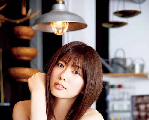 AKB48清水麻璃亜、自身初のソログラビア解禁「私を変えて」