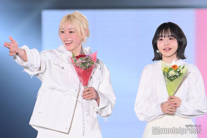 美月、ちせ「関コレ 2023 S/S」より(C)モデルプレス
