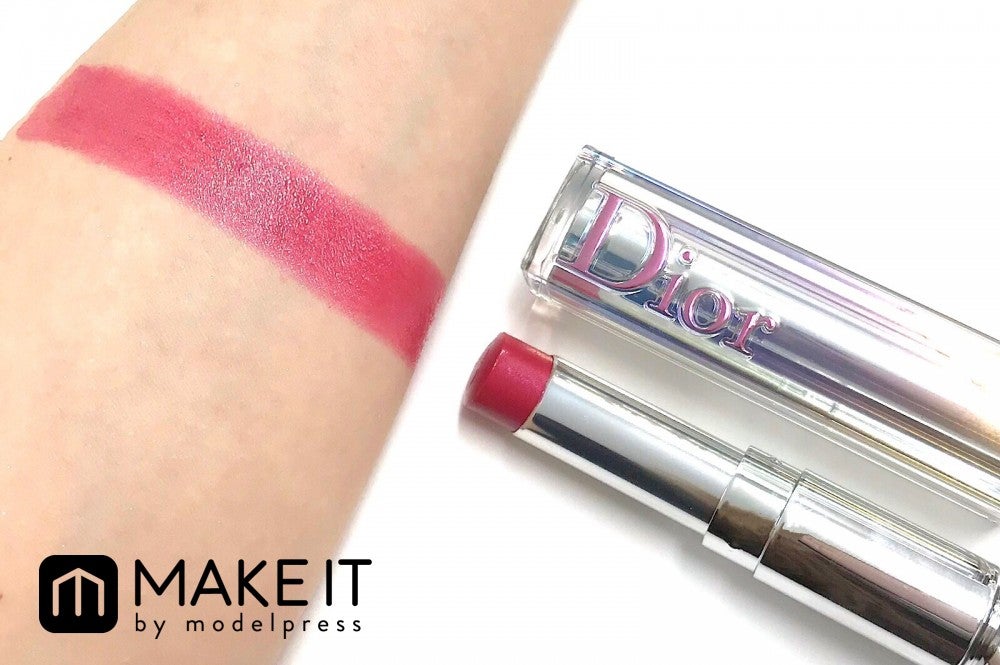 鮮やか発色が続くリップ (C)メイクイット