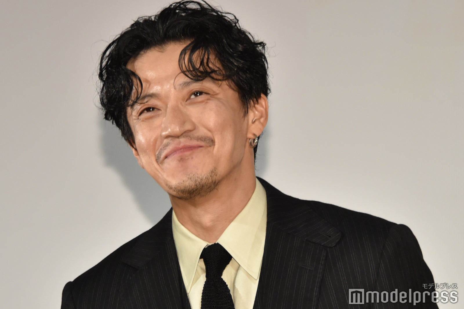 小栗旬（C）モデルプレス