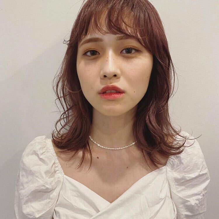 「オニオンバング」モデル：ayako（Instagram：＠aliy.___）／提供画像：「hair ＆ fashion shiomi H」えがしらまいこ氏（Instagram：＠egsrmik）