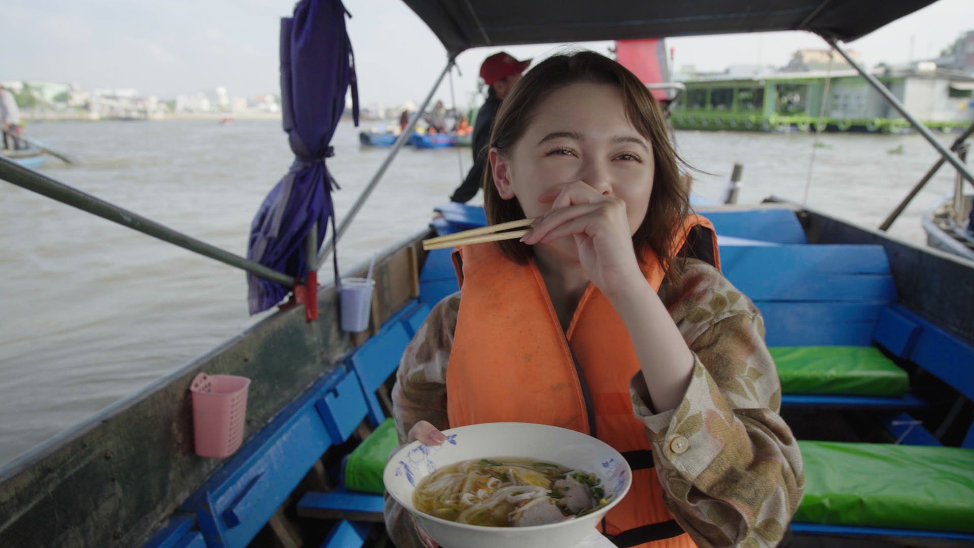 玉城ティナ、カメラの前で結婚観を話すのは「最初で最後かな」ベトナム旅行で新たな気付き【地球の歩き方SP inベトナム】