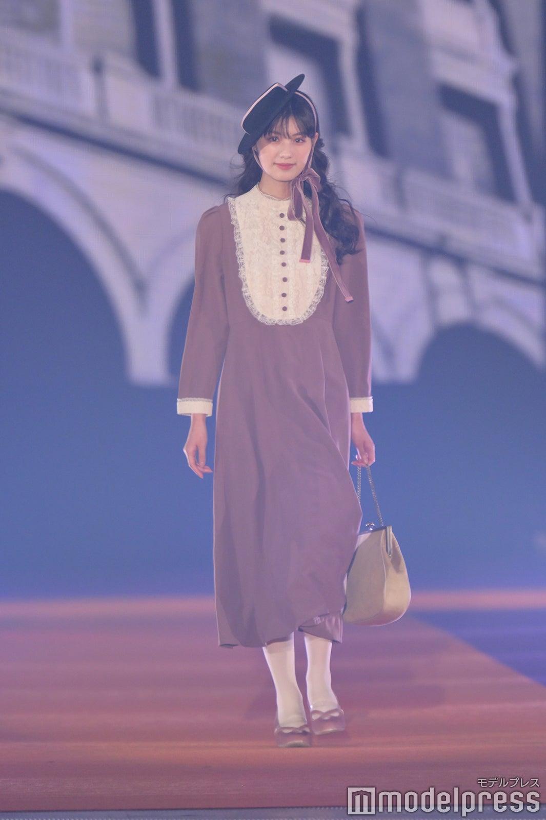 （C）モデルプレス