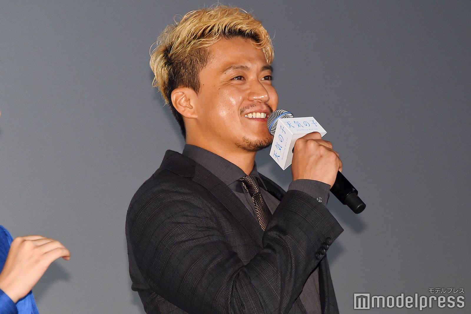 小栗旬（C）モデルプレス