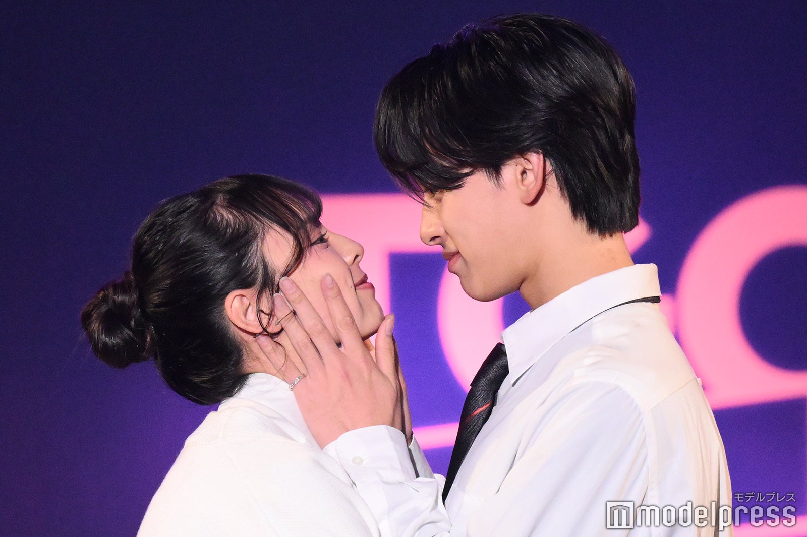 （C）モデルプレス