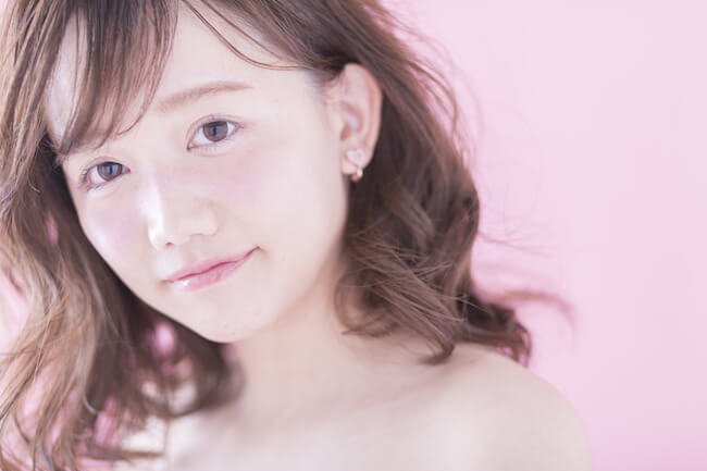 元カノが美人すぎて気が引ける 元カノコンプレックスから抜け出す方法 モデルプレス