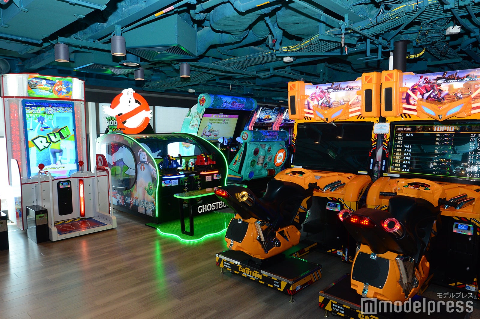 最新機器が揃うゲームコーナー（C）モデルプレス