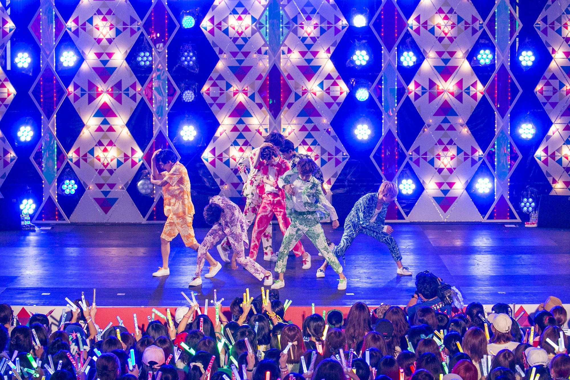 超特急／photo：米山三郎（SignaL）