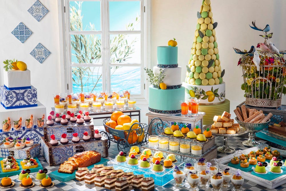 コンラッド東京「ブリスフル・サマー スイーツビュッフェ」地中海の夏をスイーツで感じる