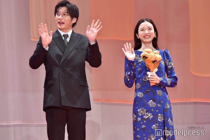 田中圭、永野芽郁 (C)モデルプレス