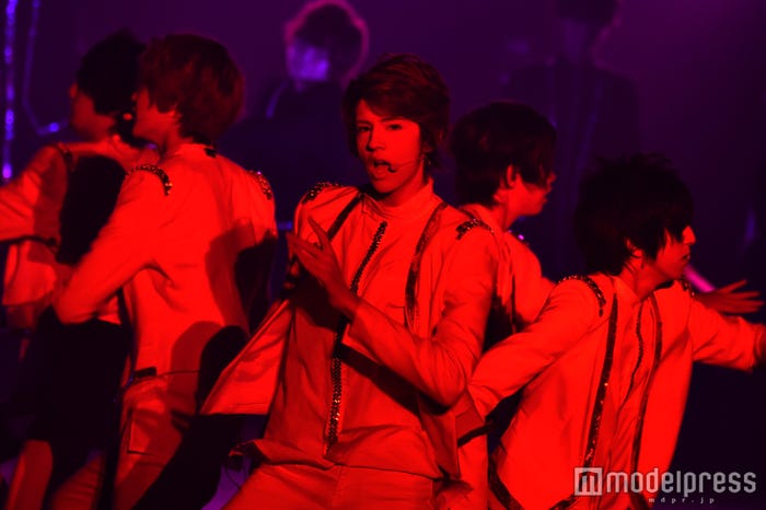 G=AGE(C)モデルプレス