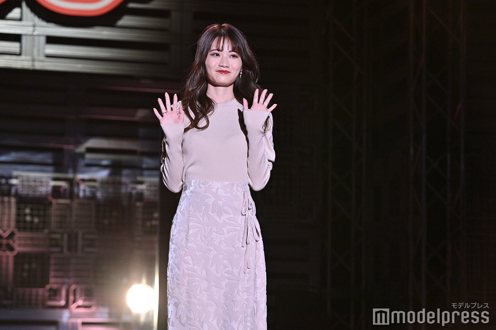 （C）モデルプレス