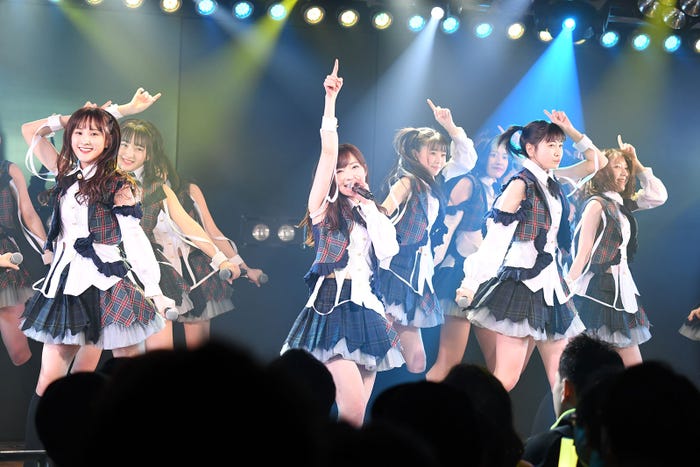 AKB48劇場で行われたHKT48 チームH「RESET」公演(C)AKS