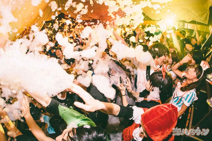 過去の泡ハロウィン／画像提供：アフロ＆コー